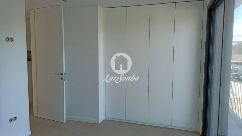 Moradia T3 para Venda em Santo Tirso, Couto (Santa Cristina e São Miguel) e Burgães