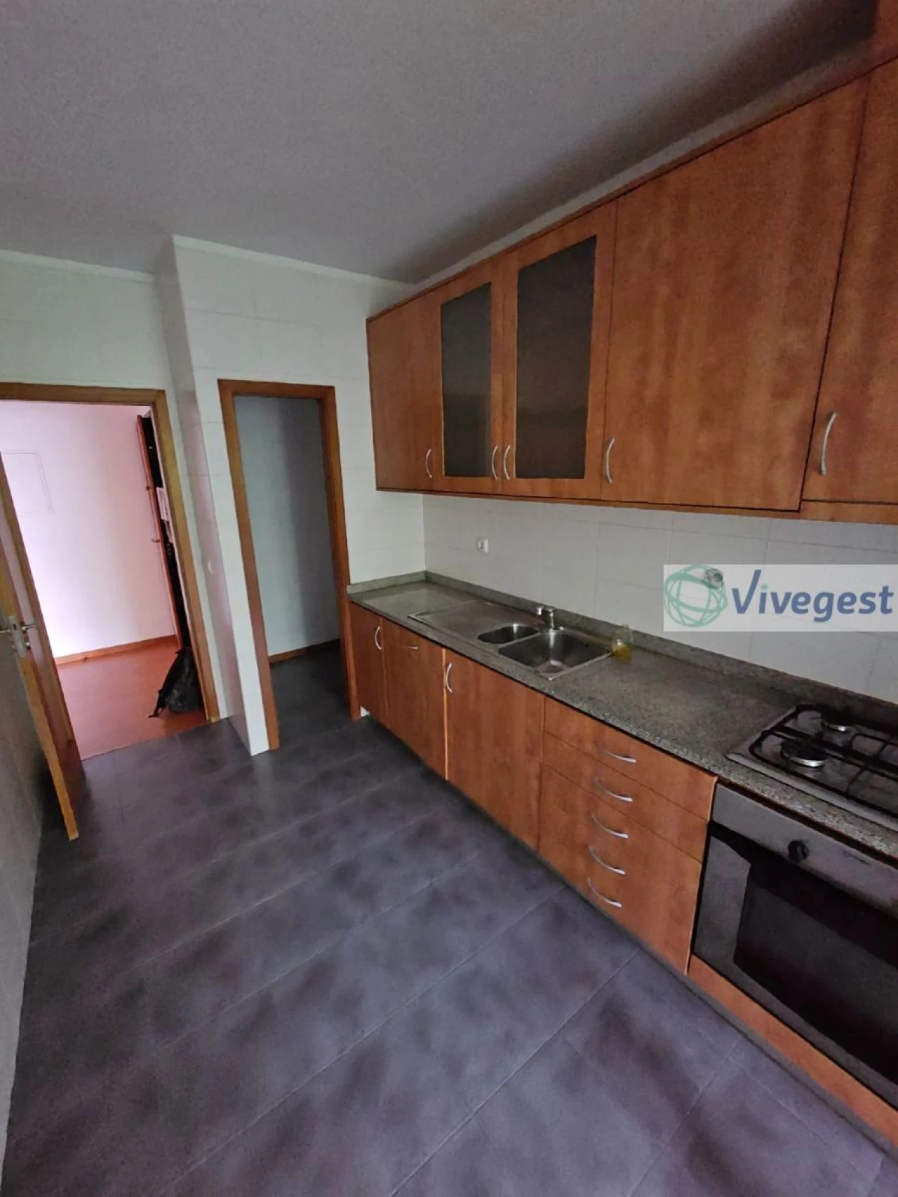 Apartamento T1 para Arrendamento em Castêlo da Maia Foto 1
