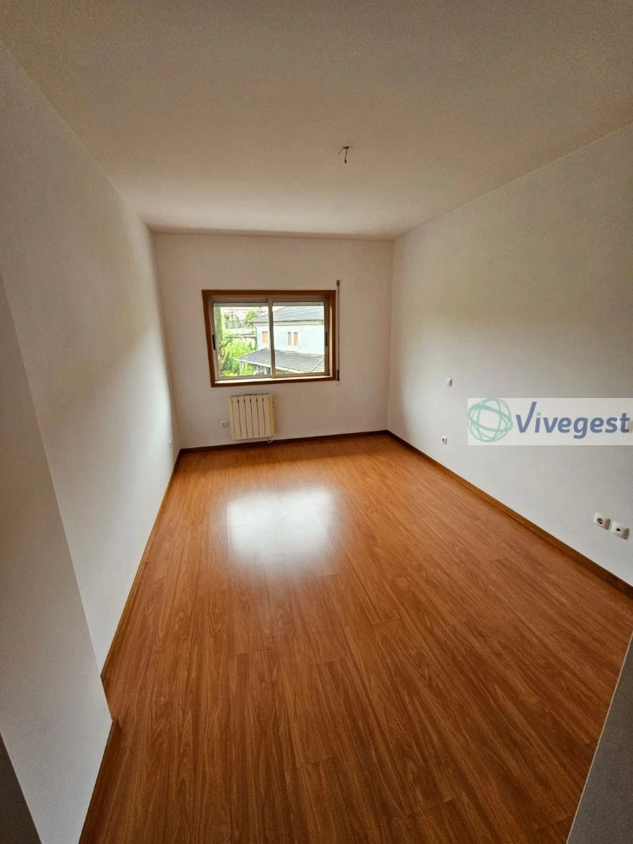 Apartamento T1 para Arrendamento em Castêlo da Maia Foto 8