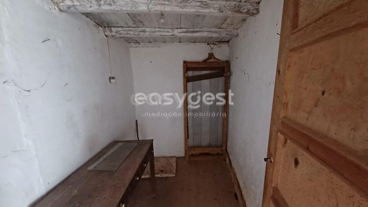 Moradia T4 para Venda em Olalhas Foto 9