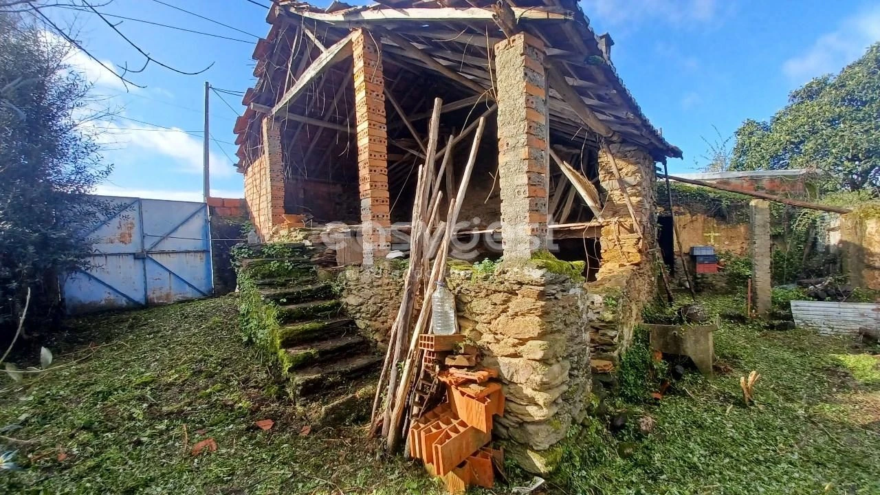 Moradia T4 para Venda em Olalhas Foto 13