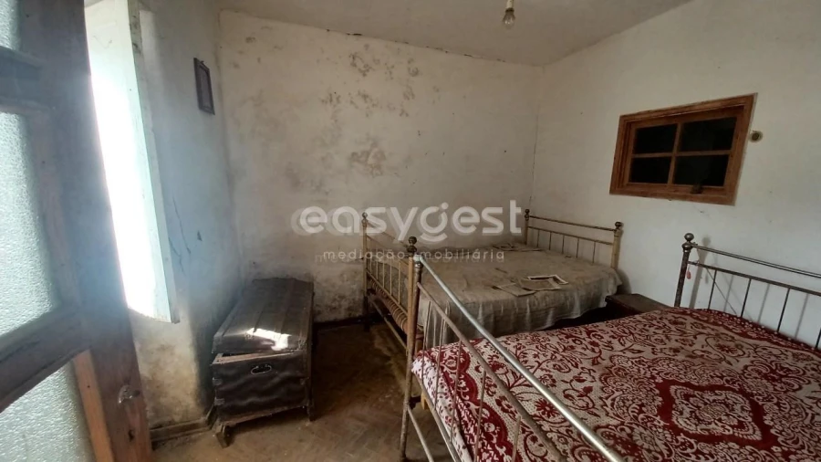 Moradia T4 para Venda em Olalhas Foto 7