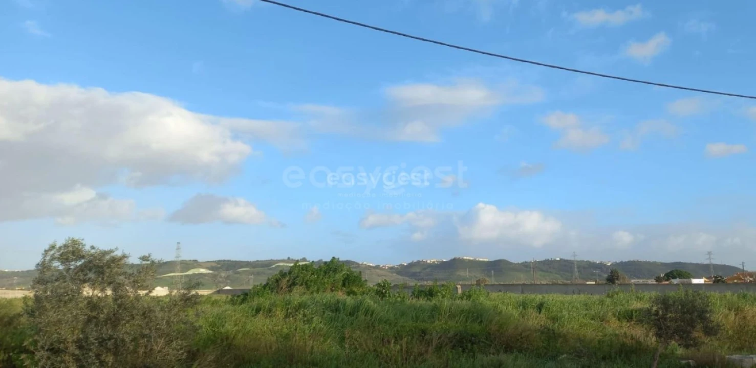 Terreno para Venda em Santo Antão e São Julião do Tojal Foto 2