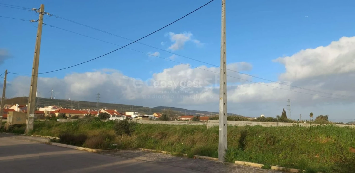 Terreno para Venda em Santo Antão e São Julião do Tojal Foto 4