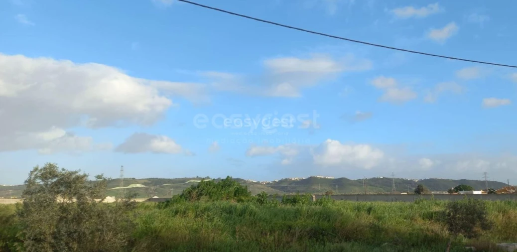 Terreno para Venda em Santo Antão e São Julião do Tojal Foto 2