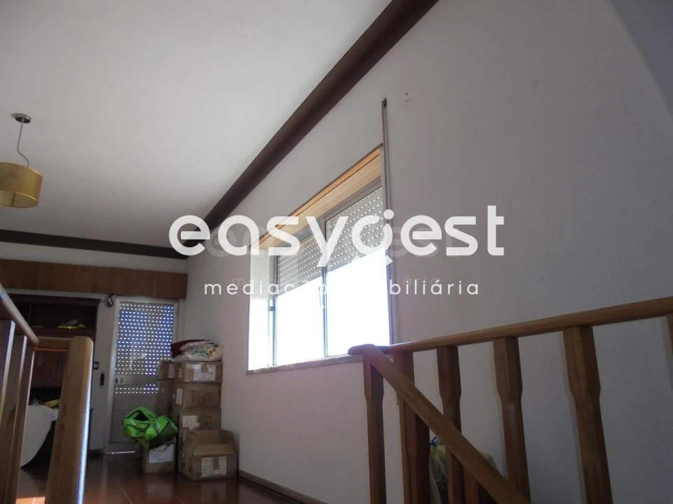 Moradia T3 para Venda em Carregueiros Foto 6