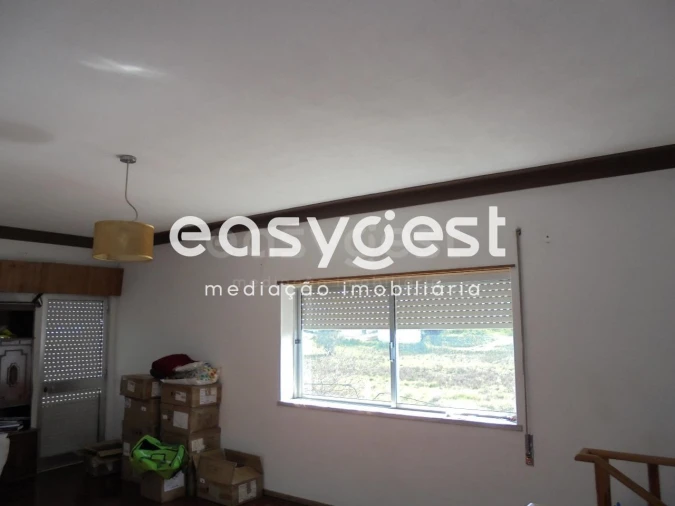 Moradia T3 para Venda em Carregueiros Foto 9