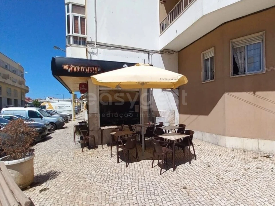 Negócio para Venda em Santa Iria de Azoia, São João da Talha e Bobadela Foto 8