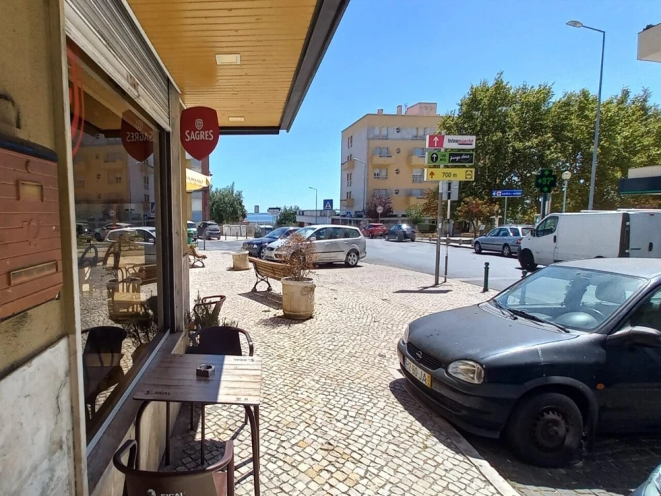 Negócio para Venda em Santa Iria de Azoia, São João da Talha e Bobadela Foto 11