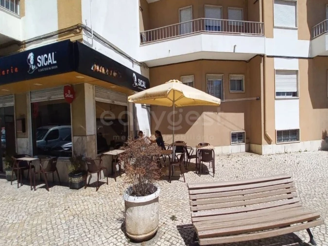 Negócio para Venda em Santa Iria de Azoia, São João da Talha e Bobadela Foto 3