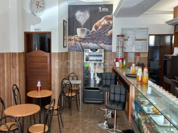 Negócio para Venda em Santa Iria de Azoia, São João da Talha e Bobadela Foto 13