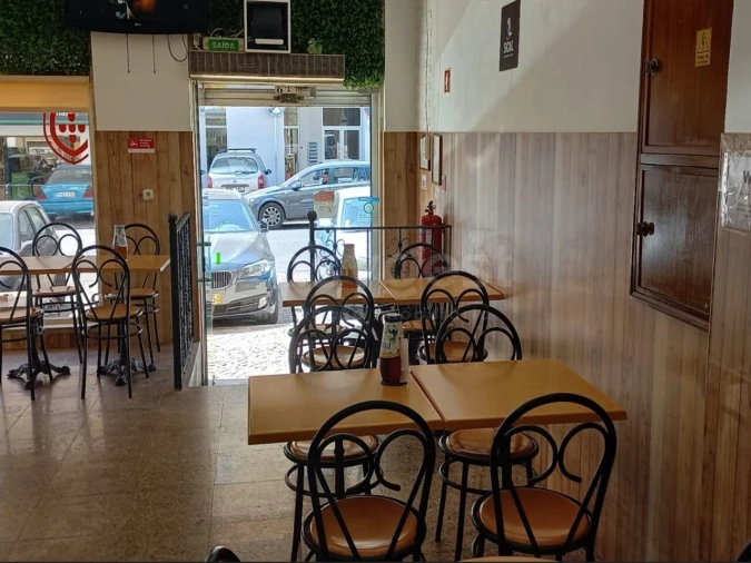 Negócio para Venda em Santa Iria de Azoia, São João da Talha e Bobadela Foto 15