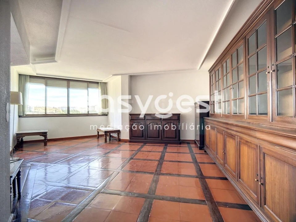 Apartamento T3 para Venda em Santa Clara Foto 1