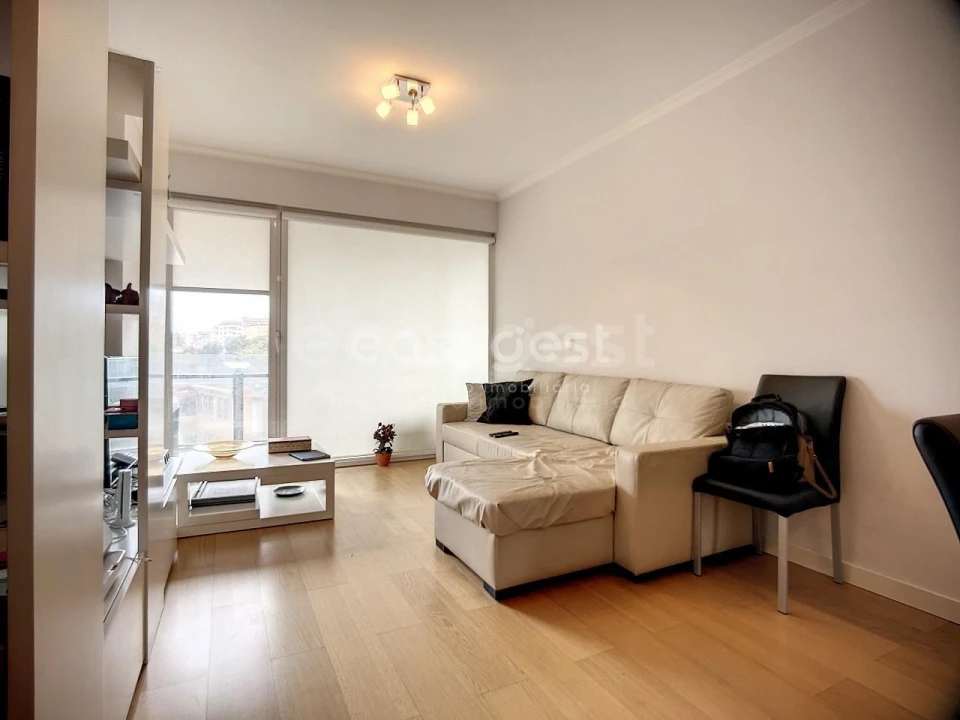 Apartamento T1 para Venda em Avenidas Novas Foto 2