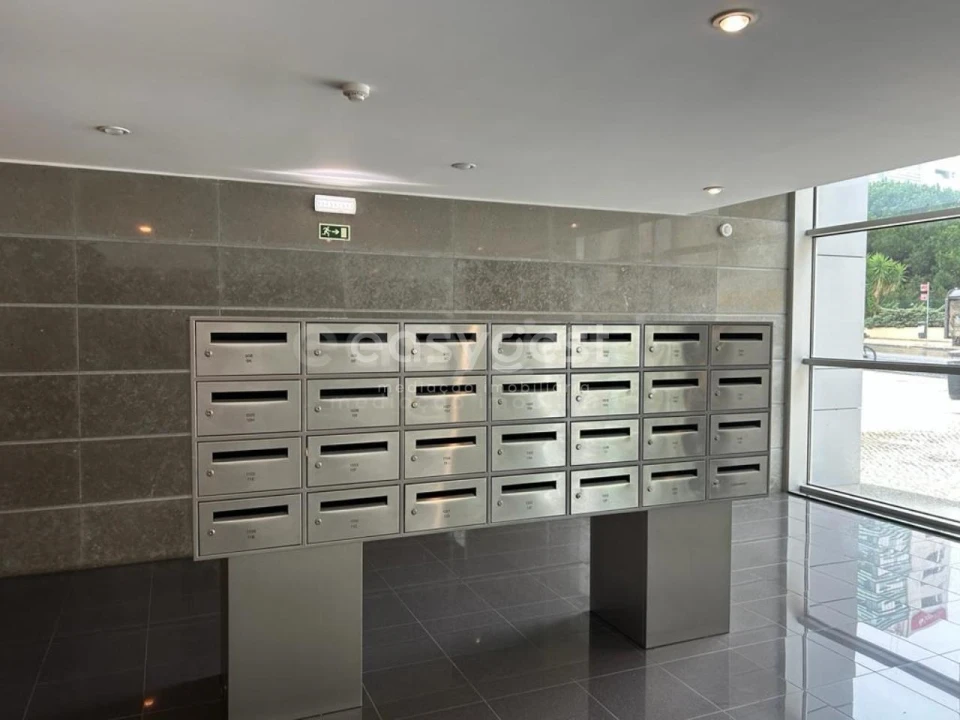 Apartamento T1 para Venda em Avenidas Novas Foto 16