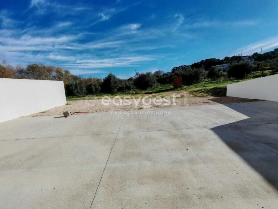 Moradia T3 para Venda em Nossa Senhora das Misericordias Foto 8