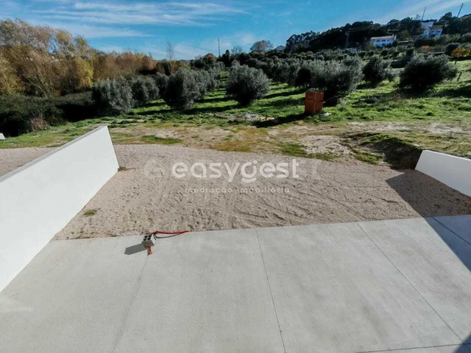 Moradia T3 para Venda em Nossa Senhora das Misericordias Foto 10