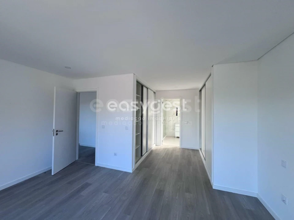 Moradia T3 para Venda em Nossa Senhora das Misericordias Foto 20