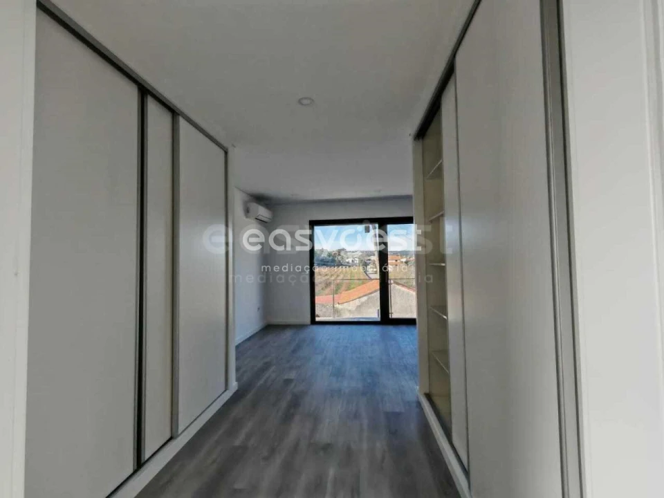 Moradia T3 para Venda em Nossa Senhora das Misericordias Foto 35