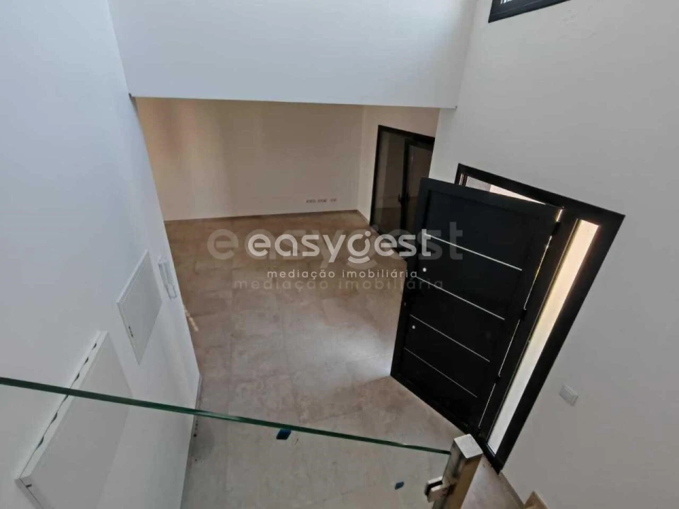 Moradia T3 para Venda em Nossa Senhora das Misericordias Foto 46