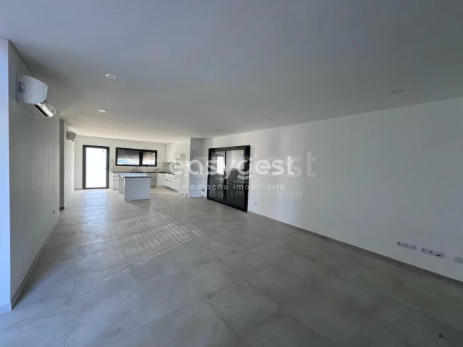 Moradia T3 para Venda em Nossa Senhora das Misericordias Foto 48