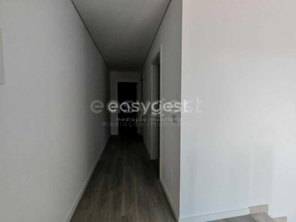 Moradia T3 para Venda em Nossa Senhora das Misericordias Foto 9