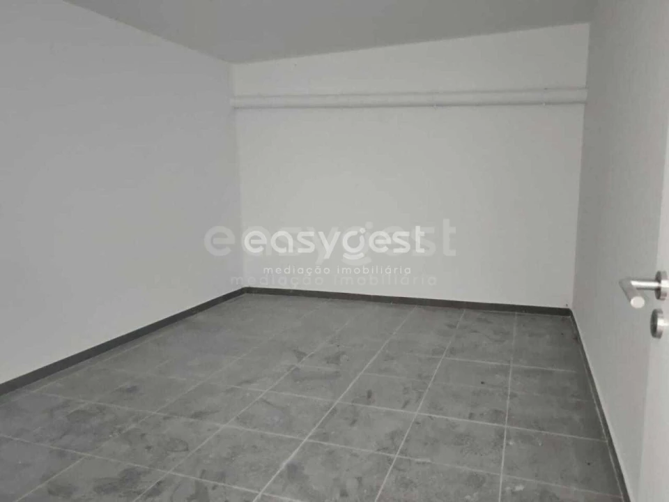 Moradia T3 para Venda em Nossa Senhora das Misericordias Foto 32