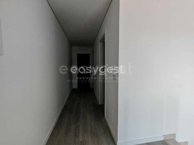 Moradia T3 para Venda em Nossa Senhora das Misericordias Foto 9