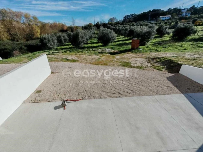 Moradia T3 para Venda em Nossa Senhora das Misericordias Foto 16