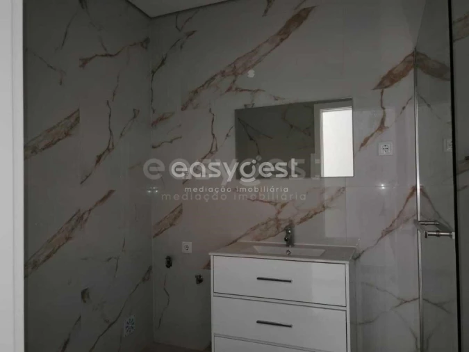 Moradia T3 para Venda em Nossa Senhora das Misericordias Foto 19