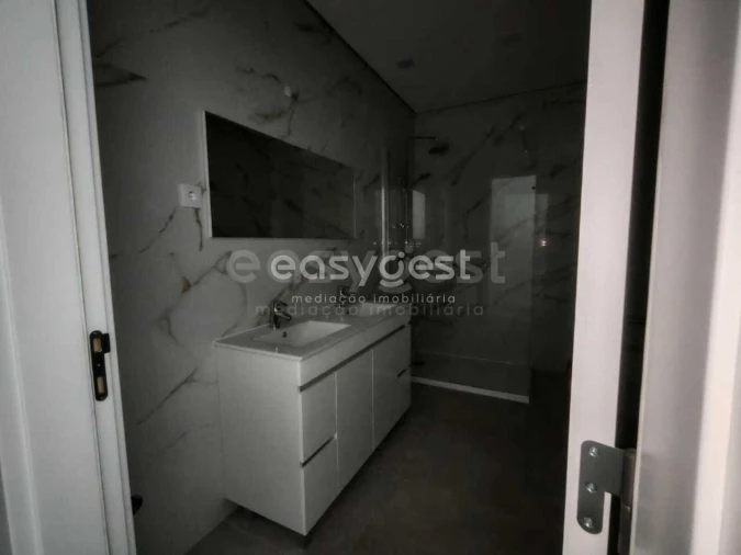 Moradia T3 para Venda em Nossa Senhora das Misericordias Foto 25