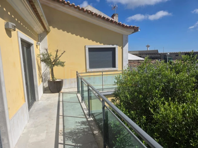 Moradia T4 para Venda em Atouguia da Baleia Foto 13