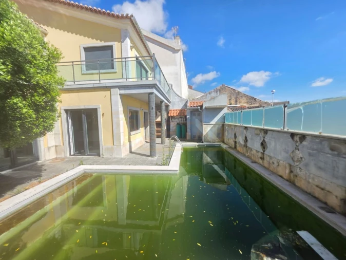 Moradia T4 para Venda em Atouguia da Baleia Foto 26