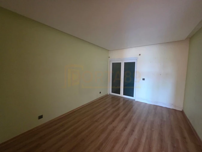 Moradia T4 para Venda em Atouguia da Baleia Foto 22