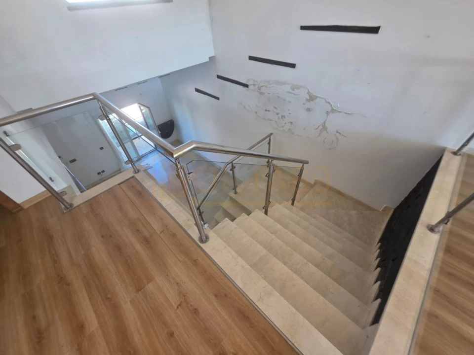 Moradia T4 para Venda em Atouguia da Baleia Foto 10