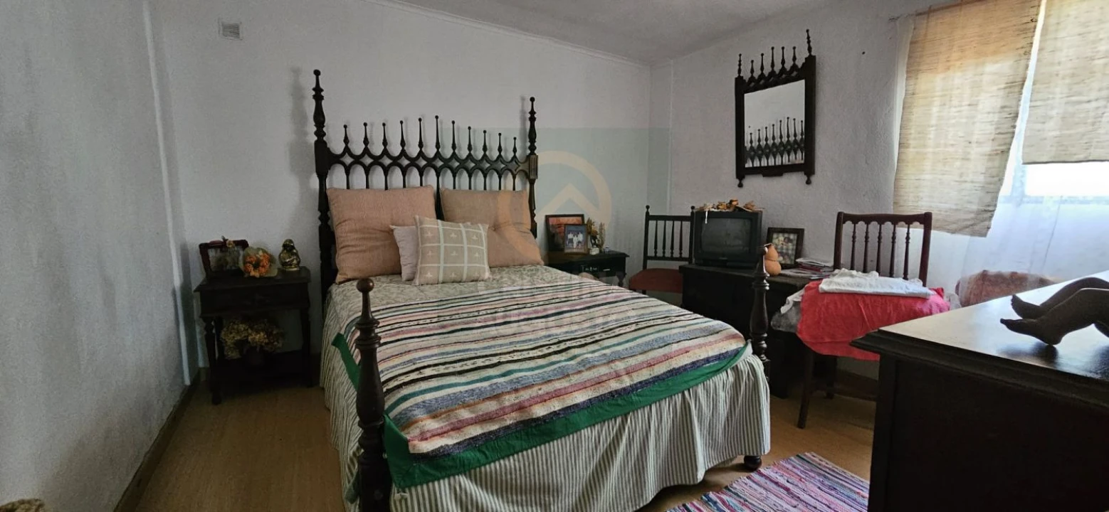 Terreno para Venda em Escalos de Baixo e Mata Foto 44