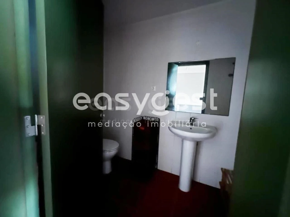 Apartamento T2 para Venda em Envendos Foto 3