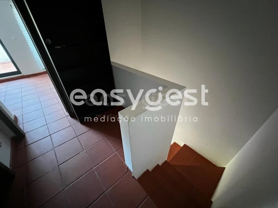 Apartamento T2 para Venda em Envendos Foto 11