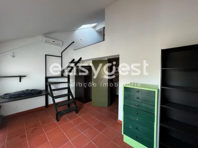 Apartamento T2 para Venda em Envendos Foto 9