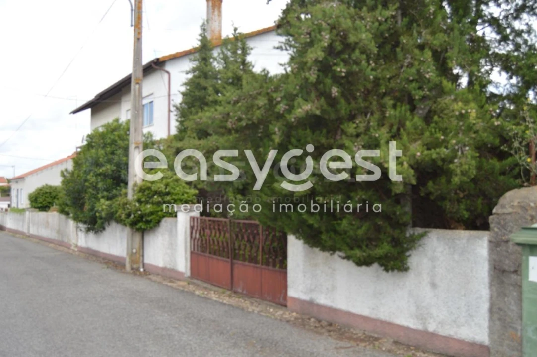 Moradia T8 para Venda em Montalvo Foto 2