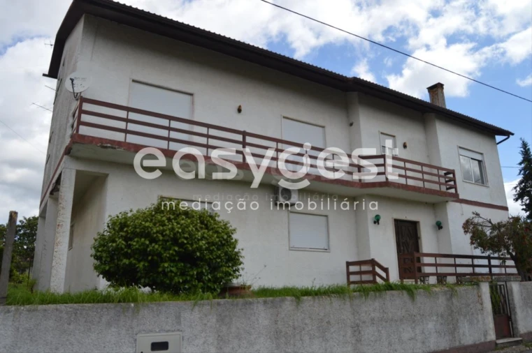 Moradia T8 para Venda em Montalvo Foto 3