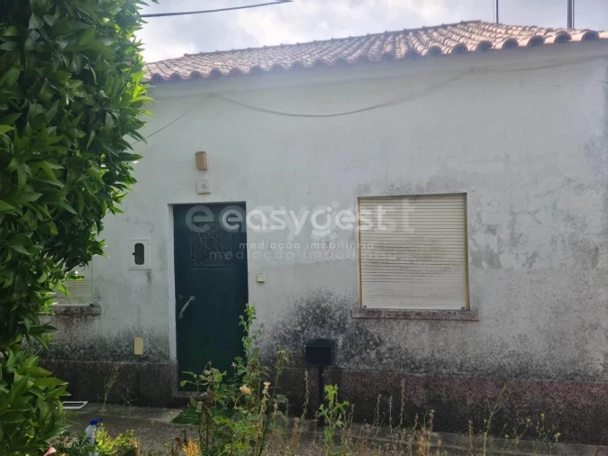 Moradia T3 para Venda em Asseiceira Foto 1