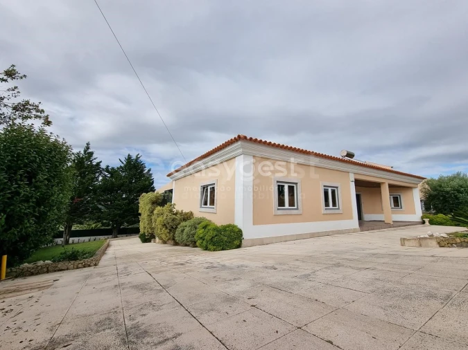 Moradia T5 para Venda em São João das Lampas e Terrugem Foto 7
