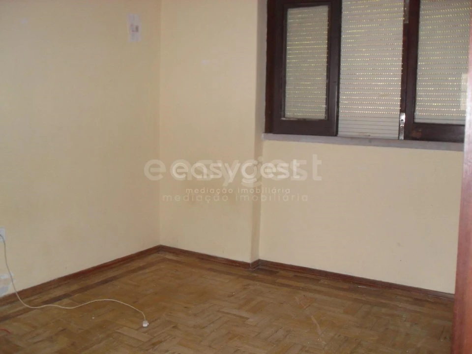 Moradia T3 para Venda em Alcanena e Vila Moreira Foto 8