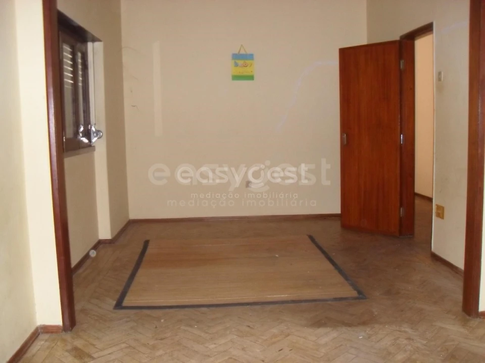 Moradia T3 para Venda em Alcanena e Vila Moreira Foto 9