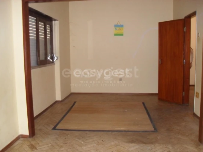 Moradia T3 para Venda em Alcanena e Vila Moreira Foto 13