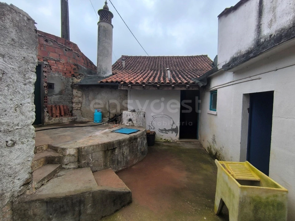 Moradia T2 para Venda em Nossa Senhora das Misericordias Foto 9