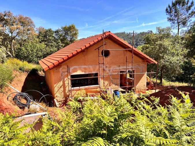 Moradia T1 para Venda em Alvaiázere Foto 2