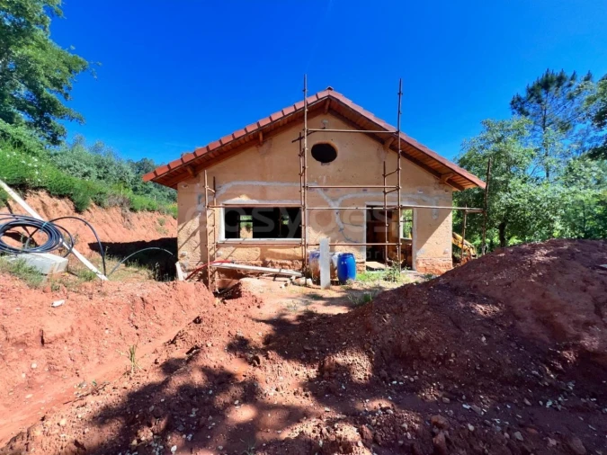 Moradia T1 para Venda em Alvaiázere Foto 6