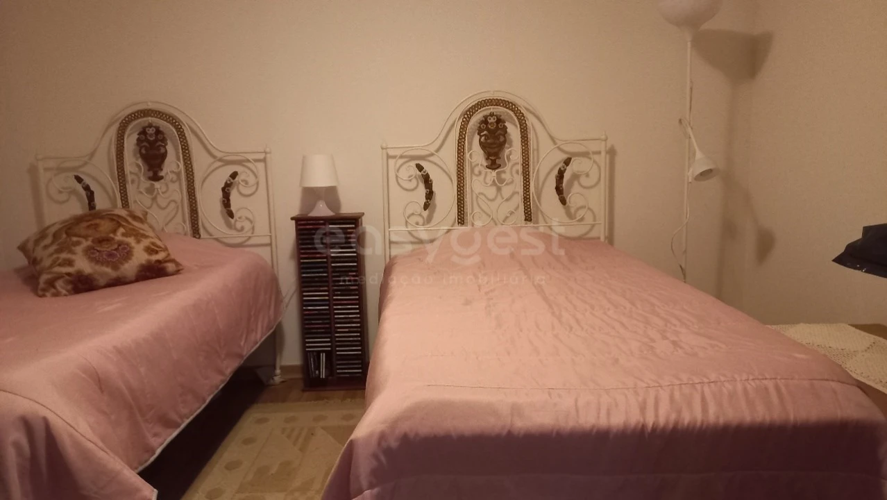 Moradia T1 para Venda em Pernes Foto 6